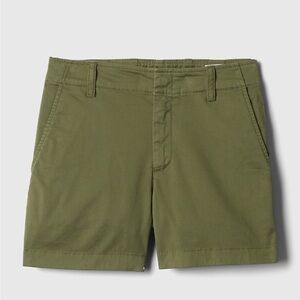 GAP 4” downtown khaki short in army green